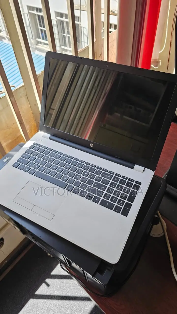 Laptop HP 15 8GB Intel Core i7 HDD 1T