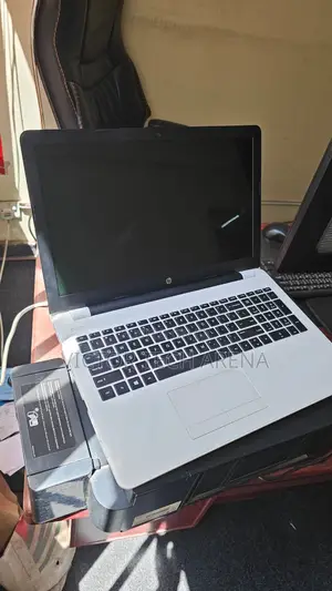 Laptop HP 15 8GB Intel Core i7 HDD 1T