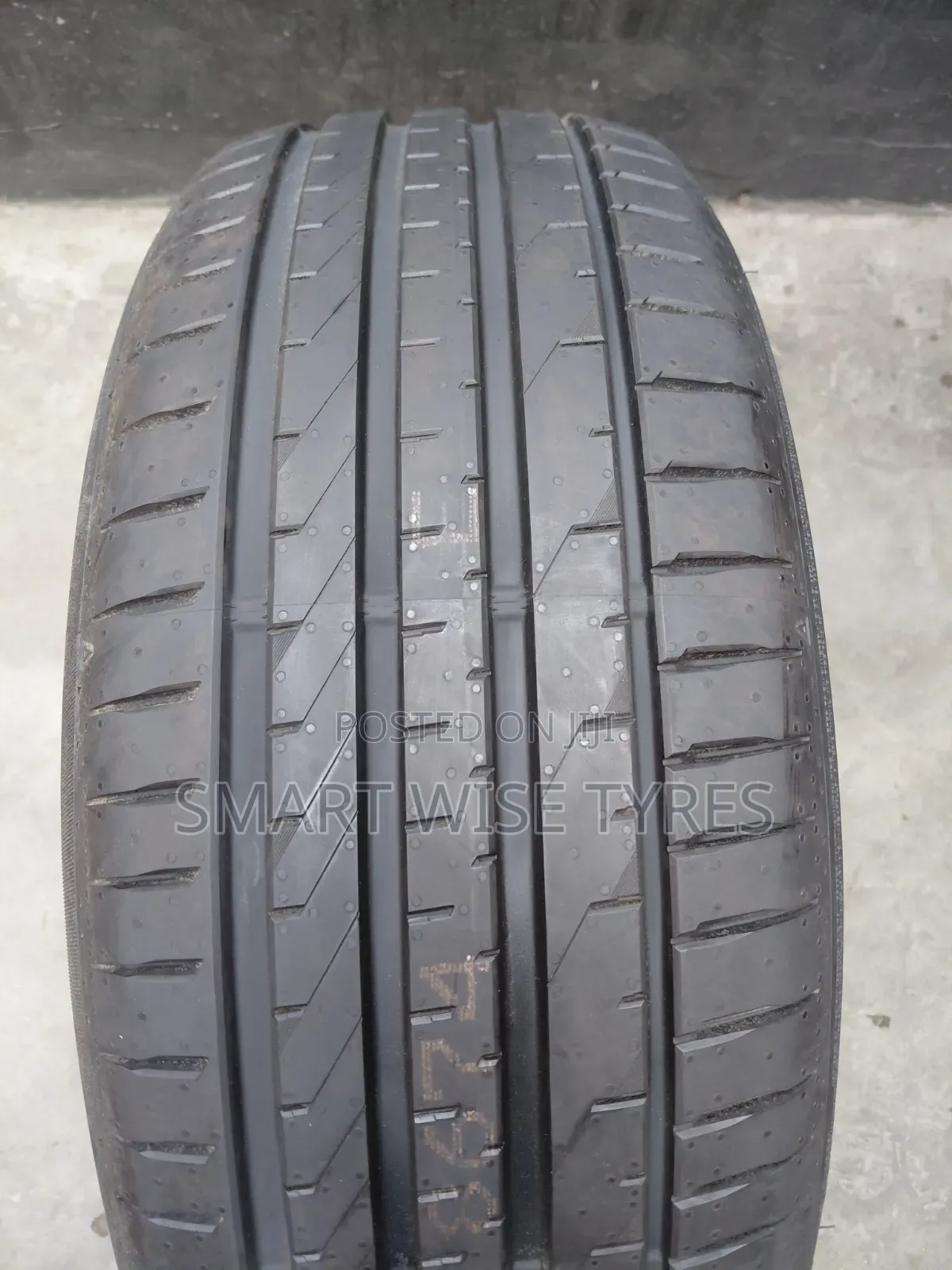 235/55r18 Falken
