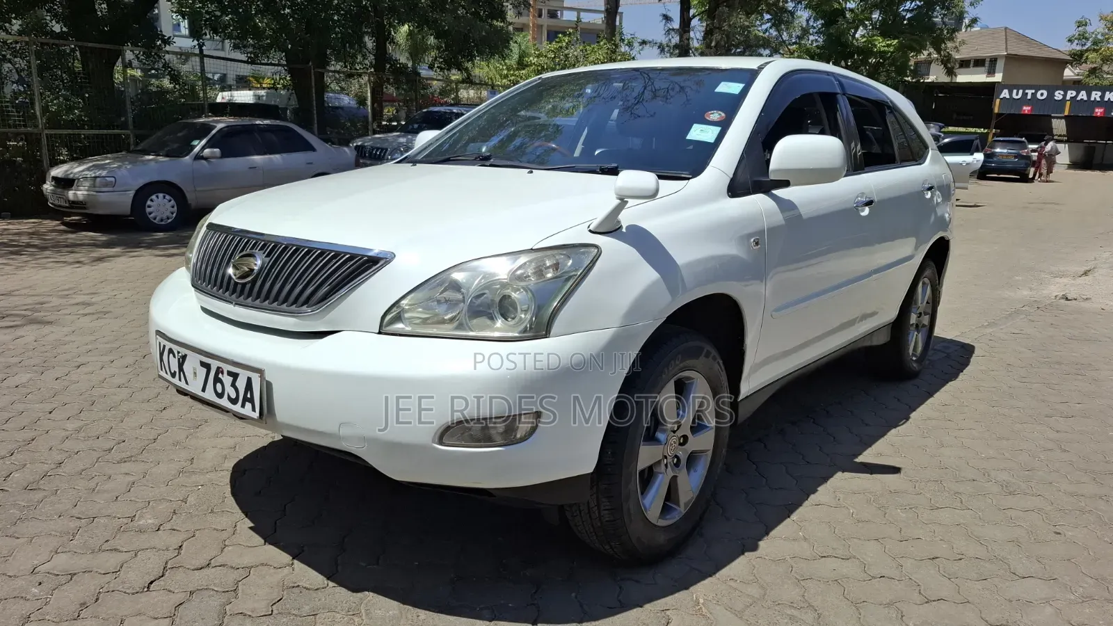Toyota Harrier 2010 White