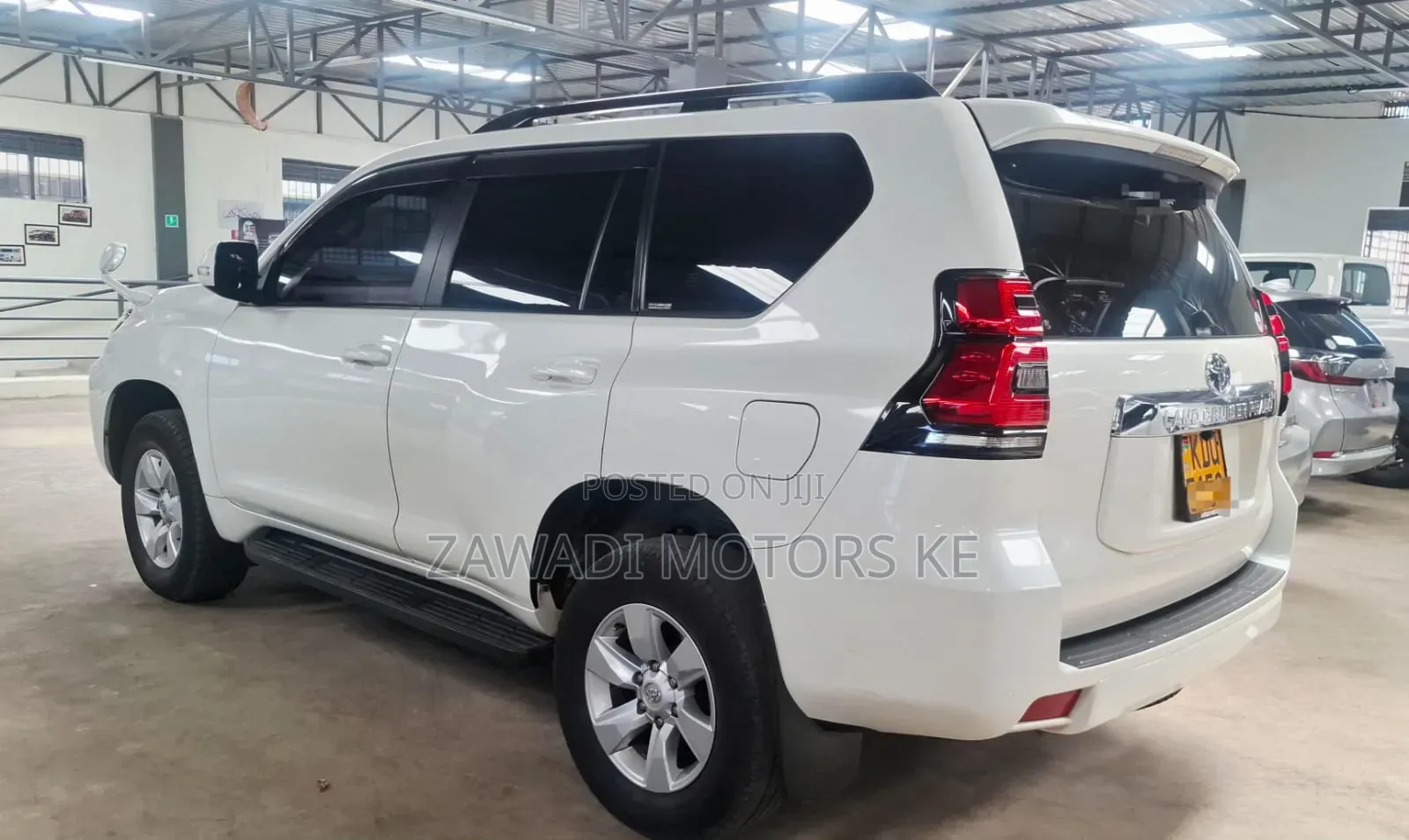 Toyota Land Cruiser Prado 2018 White