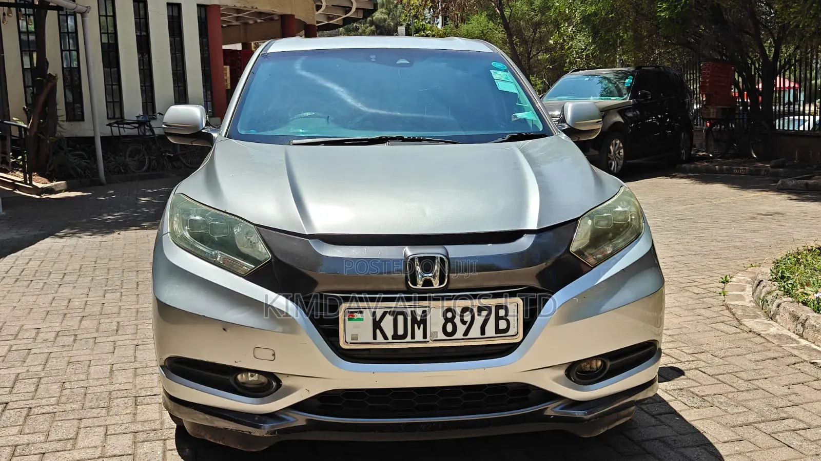 Honda Vezel 2016 Silver