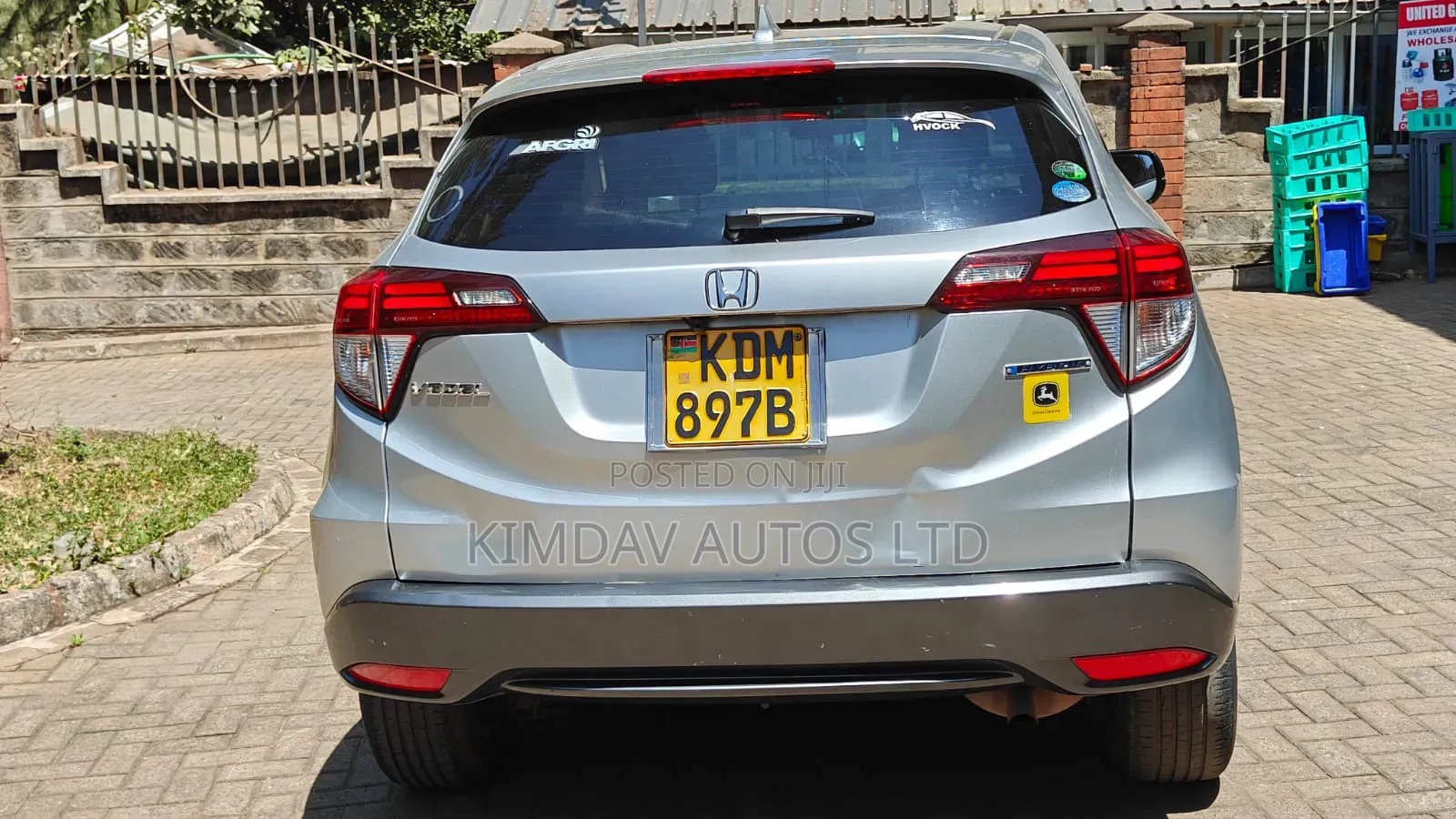 Honda Vezel 2016 Silver
