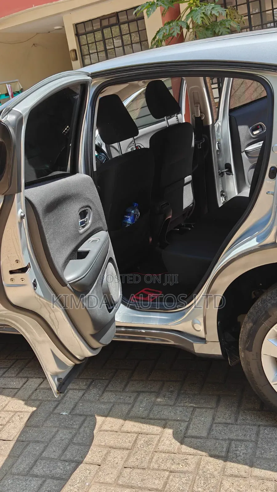 Honda Vezel 2016 Silver