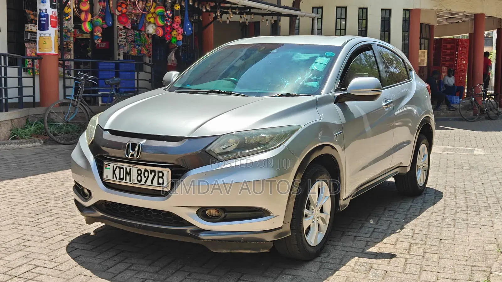 Honda Vezel 2016 Silver