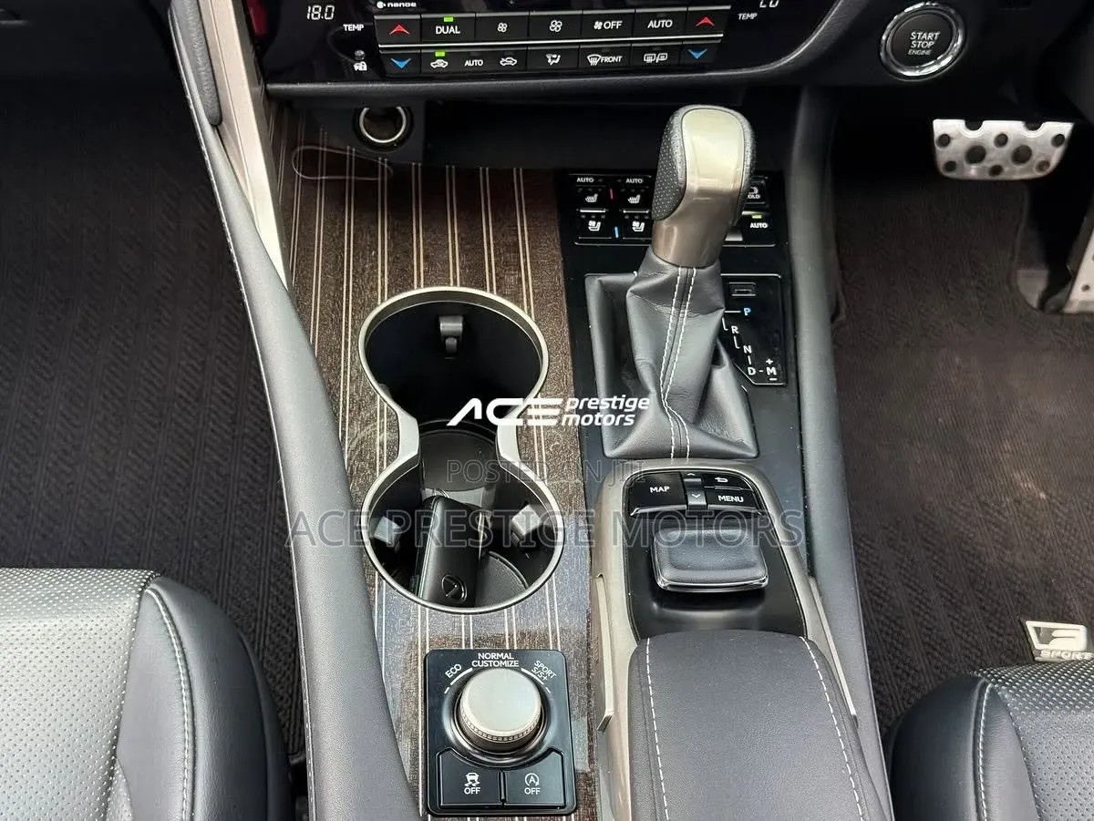 Lexus RX 2019 White