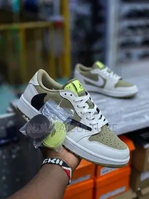 Jordan 1 Low Golf