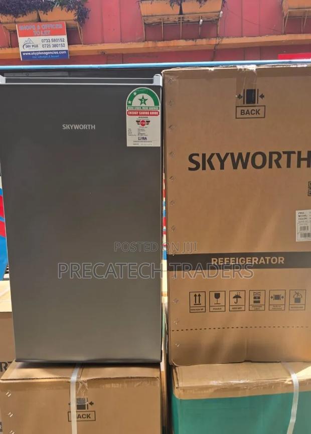 Skyworth 90L Refrigerator – Space Saving & Efficient