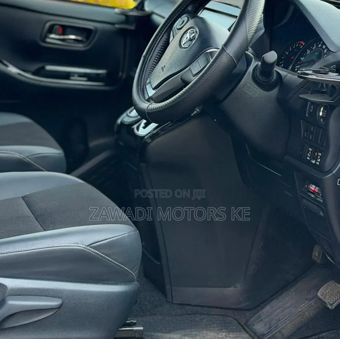 Toyota Noah 2019 White