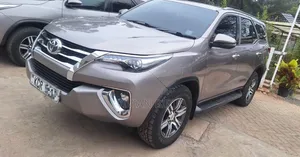 Toyota Fortuner 2018 Gray