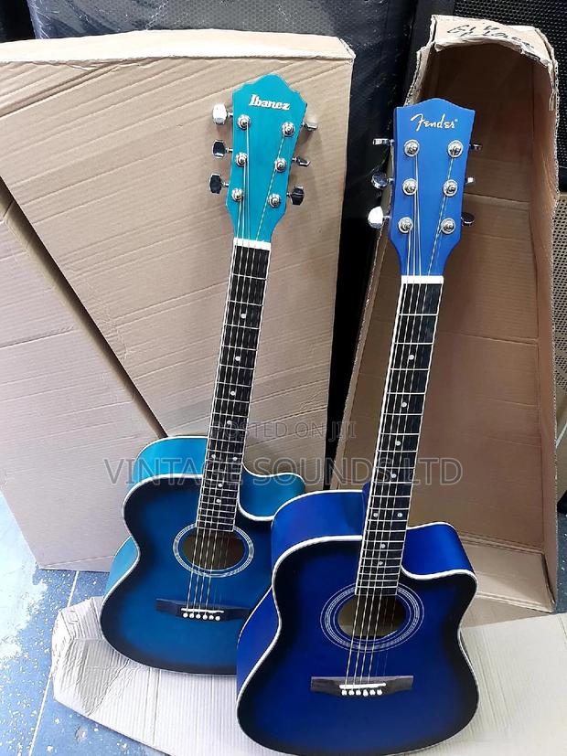 Full Size Acoustic Box Guitar+ Bag - thumbnail 2