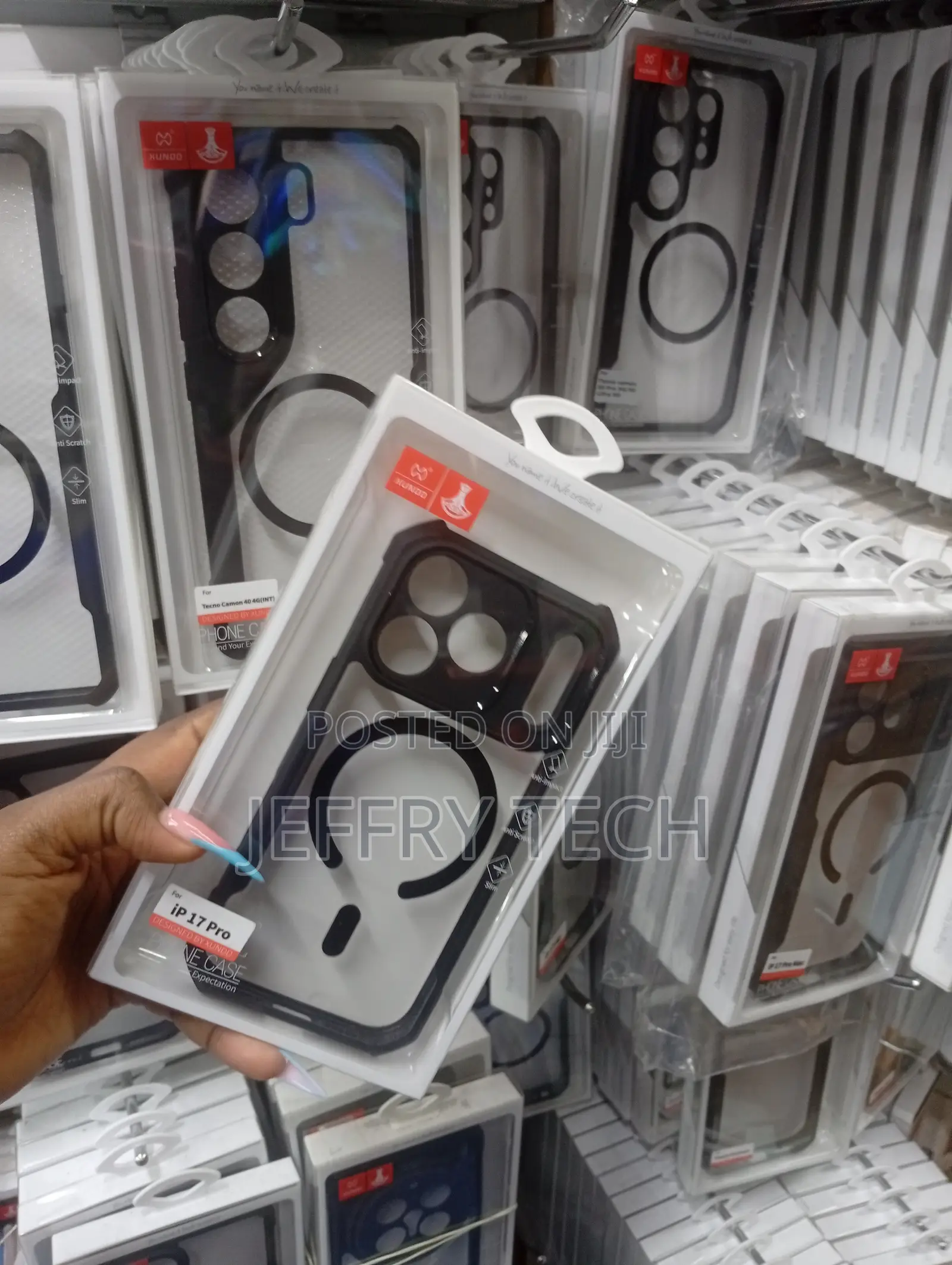 Xundd Series Magnetic Shockproof Case Tailored for the iPhone 17.