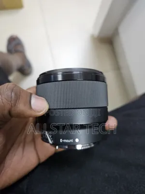 Sony FE 50mm F/1.8 Lens