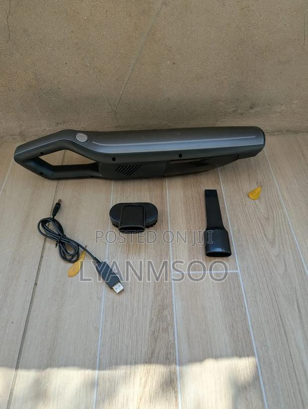 Car Vacuum Cleaner - thumbnail 2