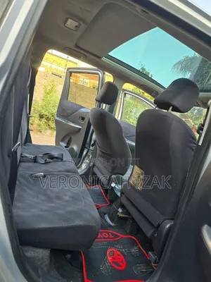 Toyota Ractis 2008 Silver