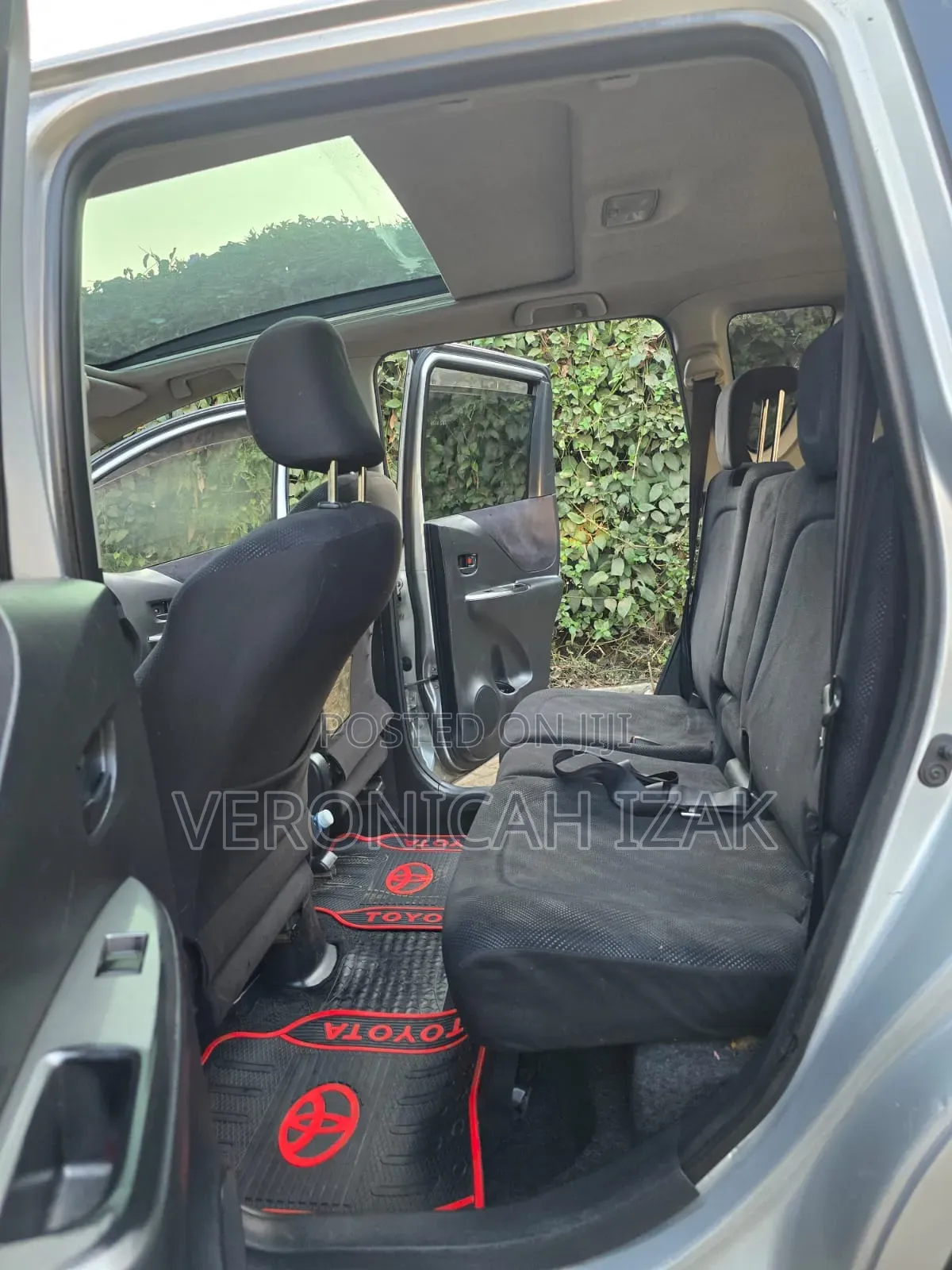 Toyota Ractis 2008 Silver