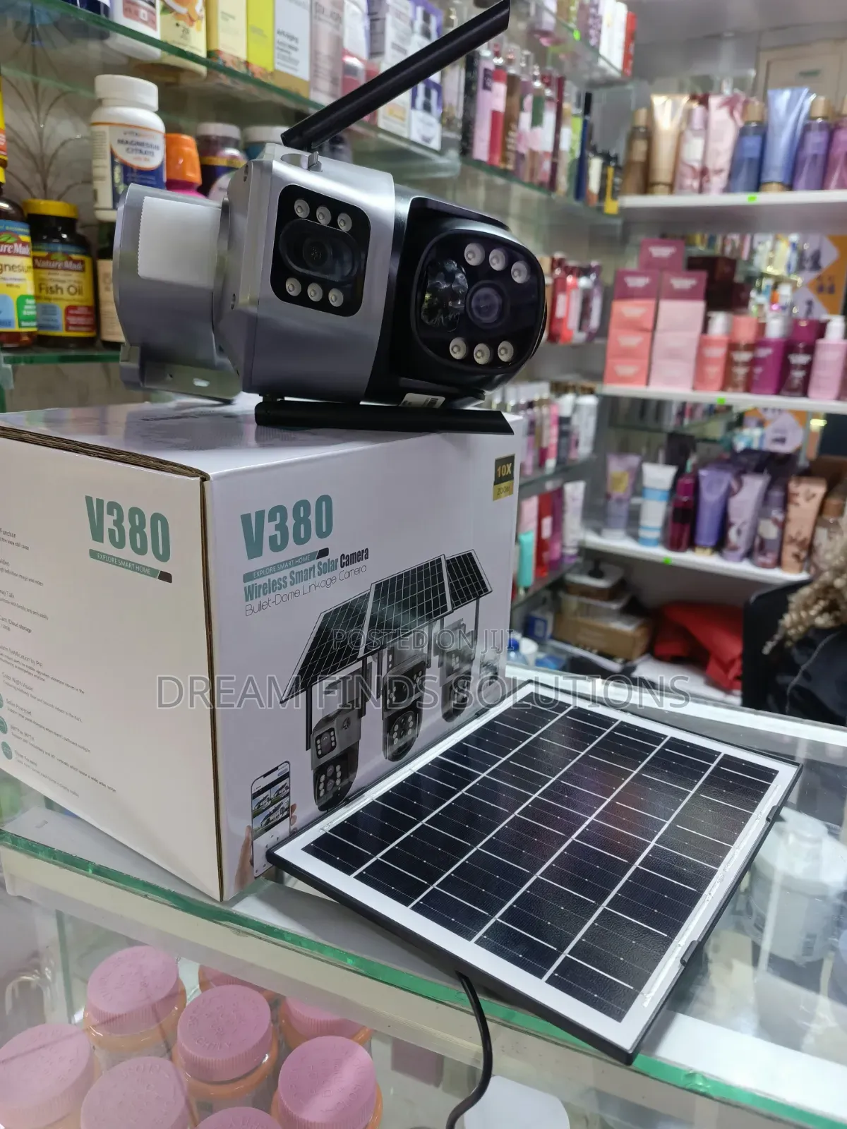Never Charge Again! 4K Dual-Lens Wireless Solar Security Camera ☀🔒