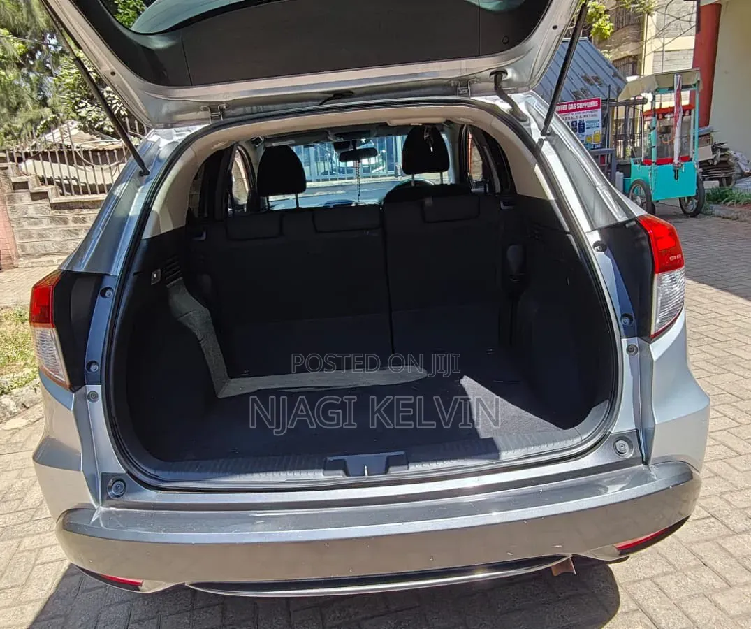 Honda Vezel 1.5 Hybrid 2WD 2016 Silver