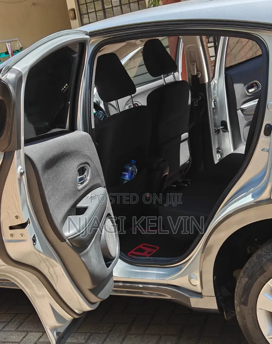 Honda Vezel 1.5 Hybrid 2WD 2016 Silver