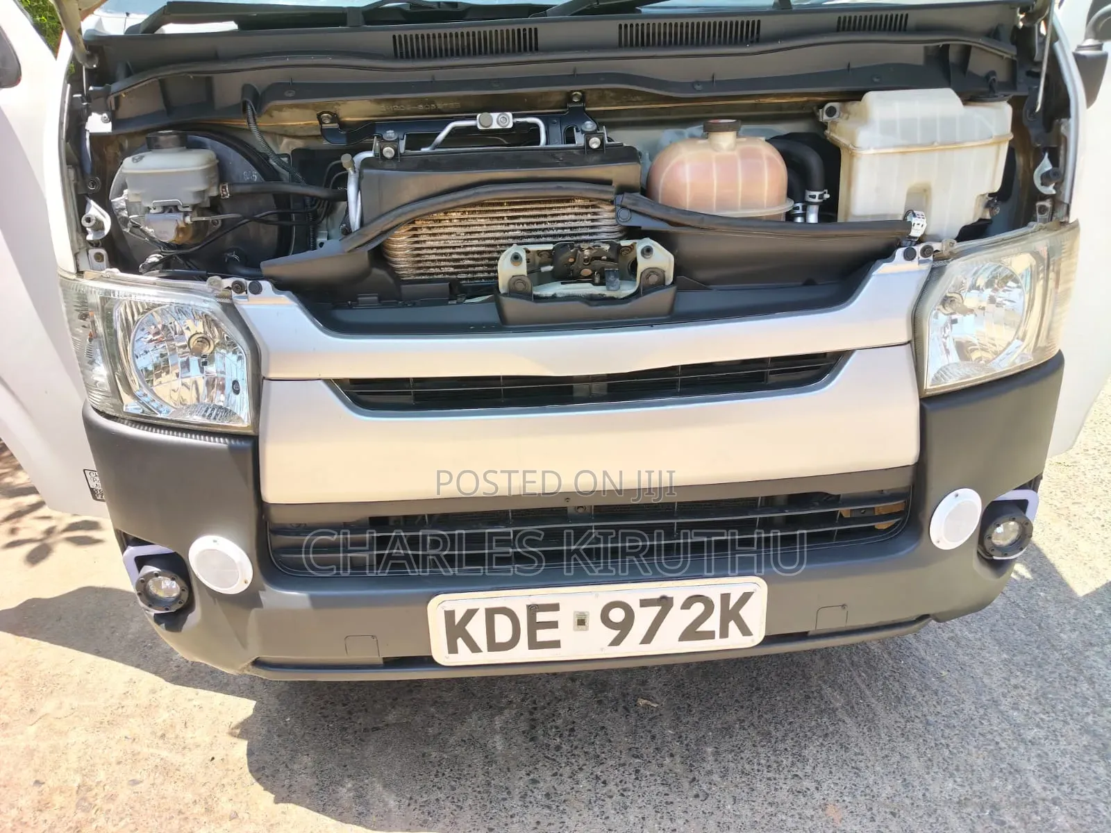 Toyota HiAce 2016