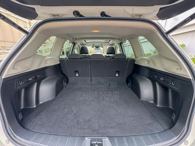 Subaru Forester 2019 White
