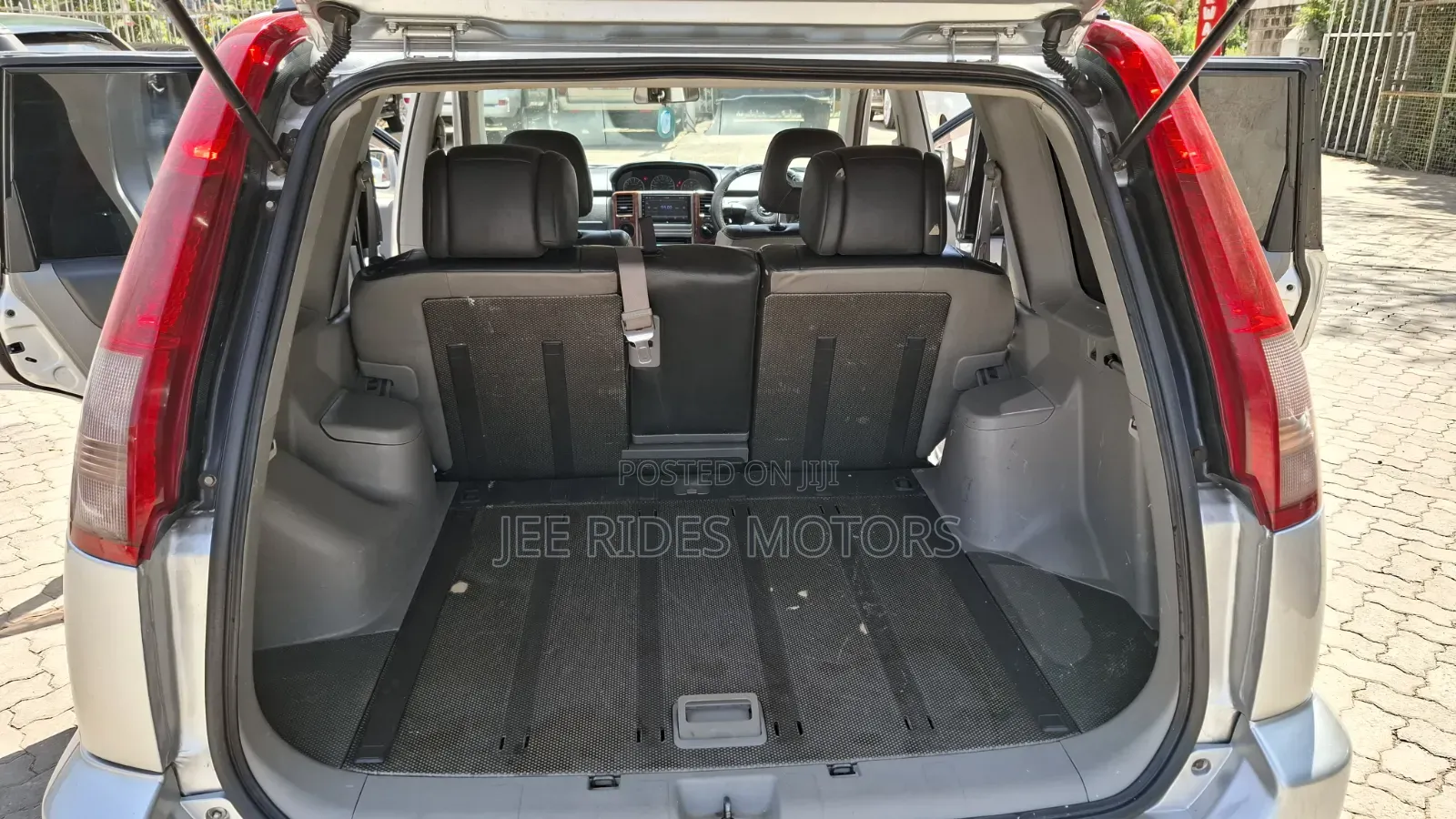 Nissan X-Trail 2006 Gray