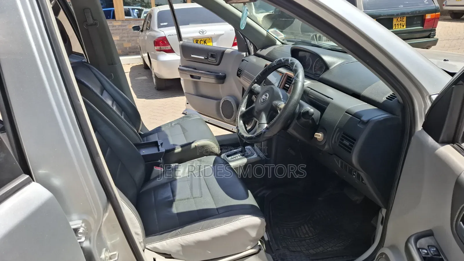 Nissan X-Trail 2006 Gray