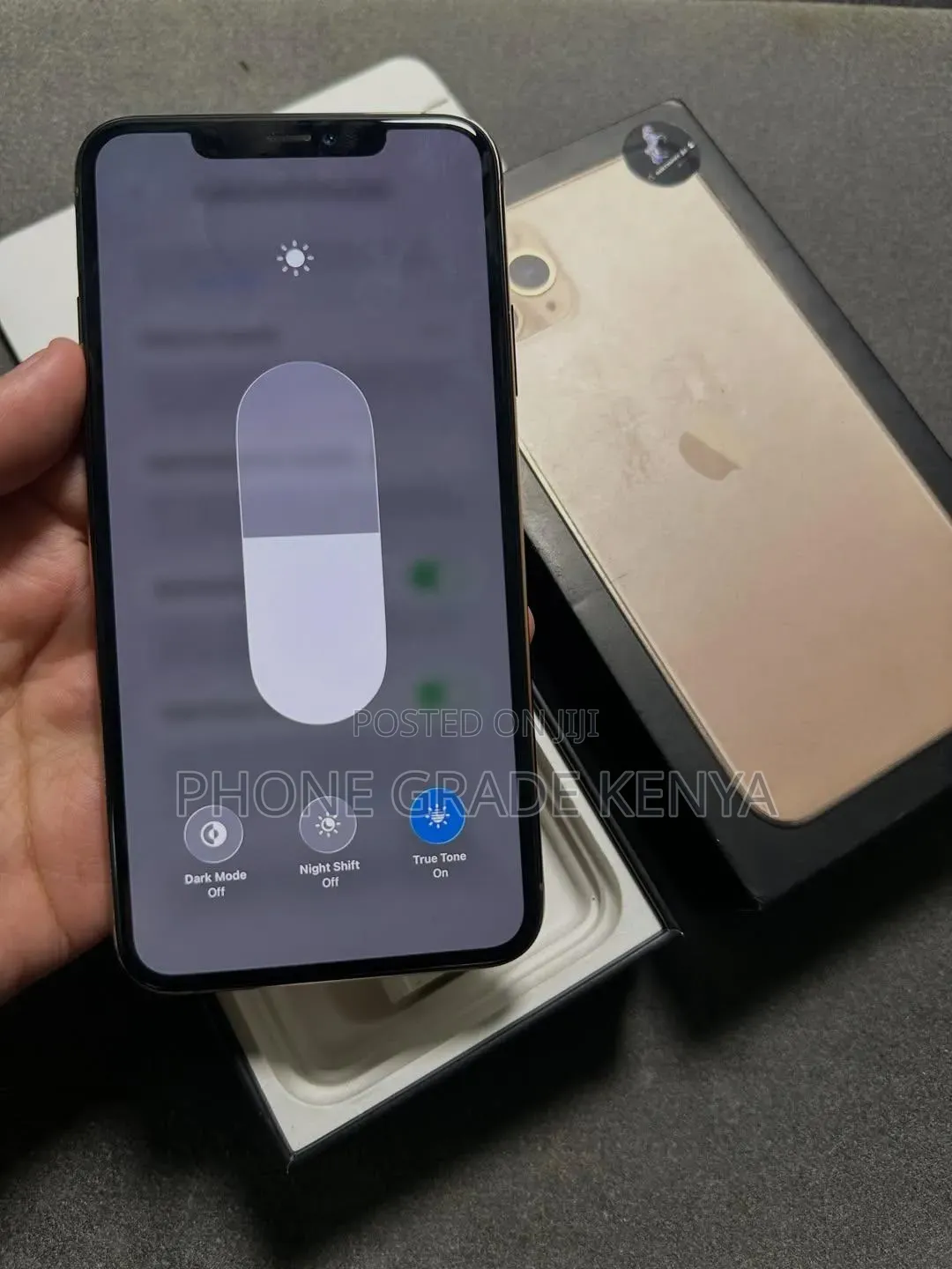 Apple iPhone 11 Pro Max 64 GB Gold