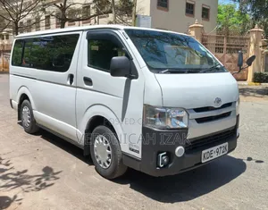 Toyota HiAce 2015 White