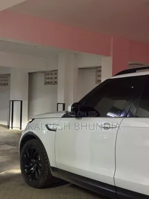 Land Rover Discovery 2018 Off white