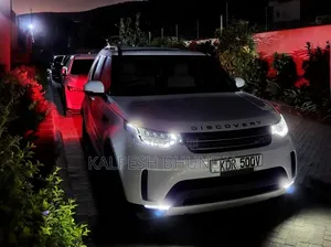 Land Rover Discovery 2018 Off white