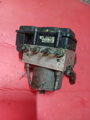 ABS Pump Toyota Estima