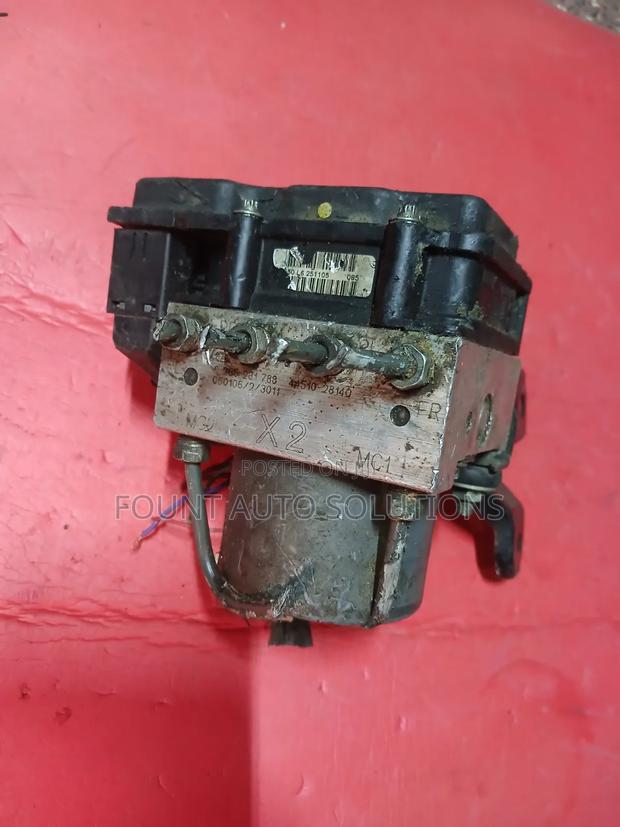 ABS Pump Toyota Estima - thumbnail 2