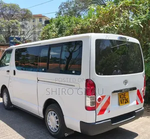 Toyota HiAce 2016 White