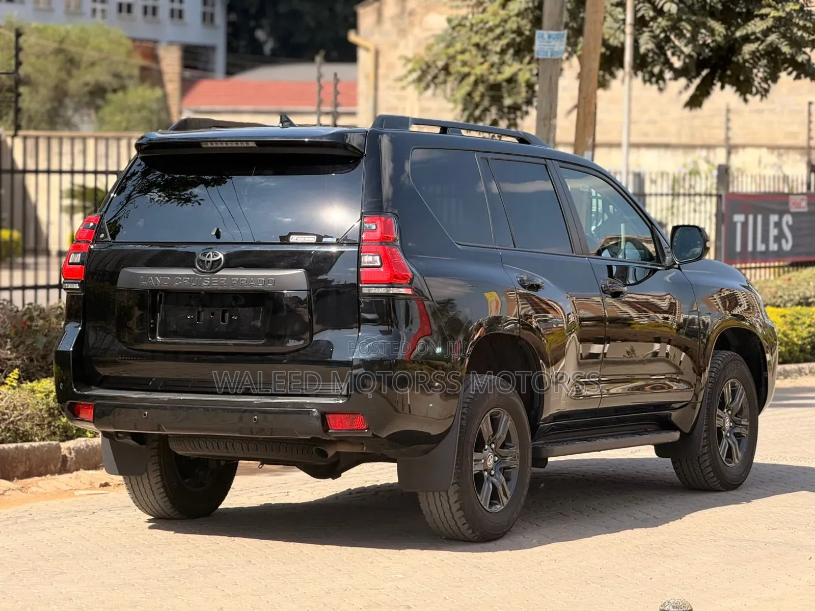 Toyota Land Cruiser Prado 2.8 2023 Black