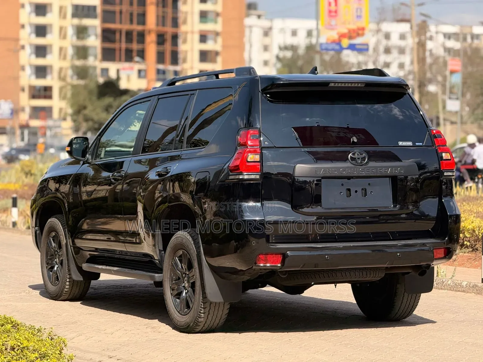 Toyota Land Cruiser Prado 2.8 2023 Black