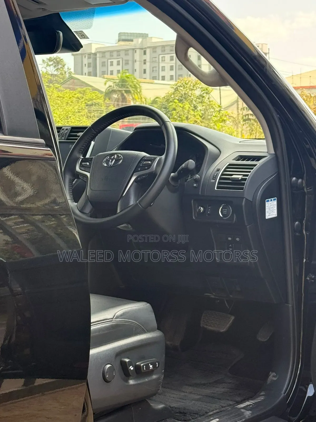 Toyota Land Cruiser Prado 2.8 2023 Black