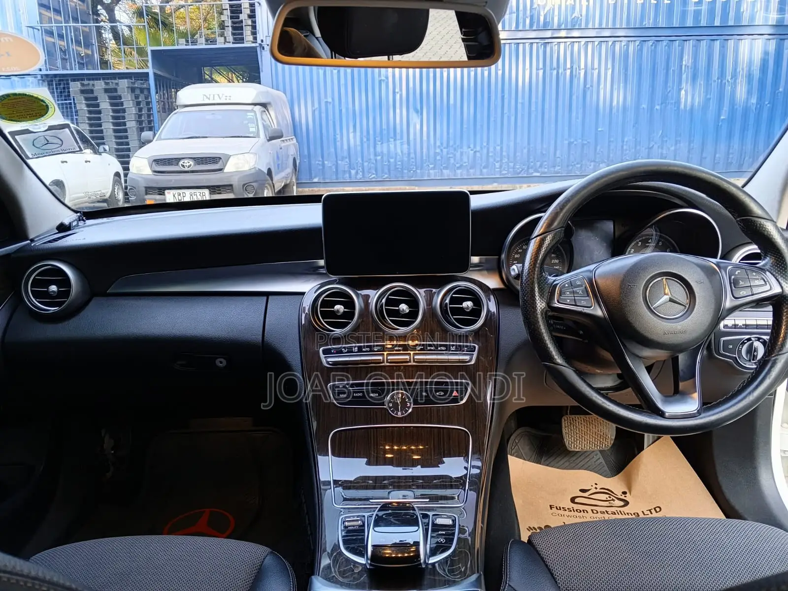 Mercedes-Benz C200 2014 White