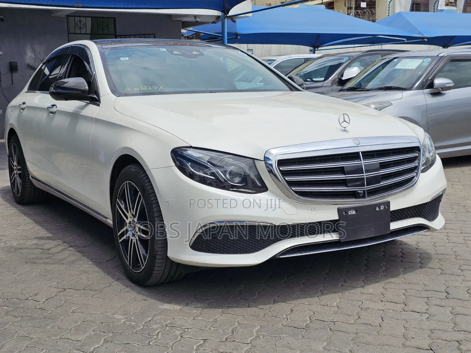 Mercedes-Benz E400 2018 Off white