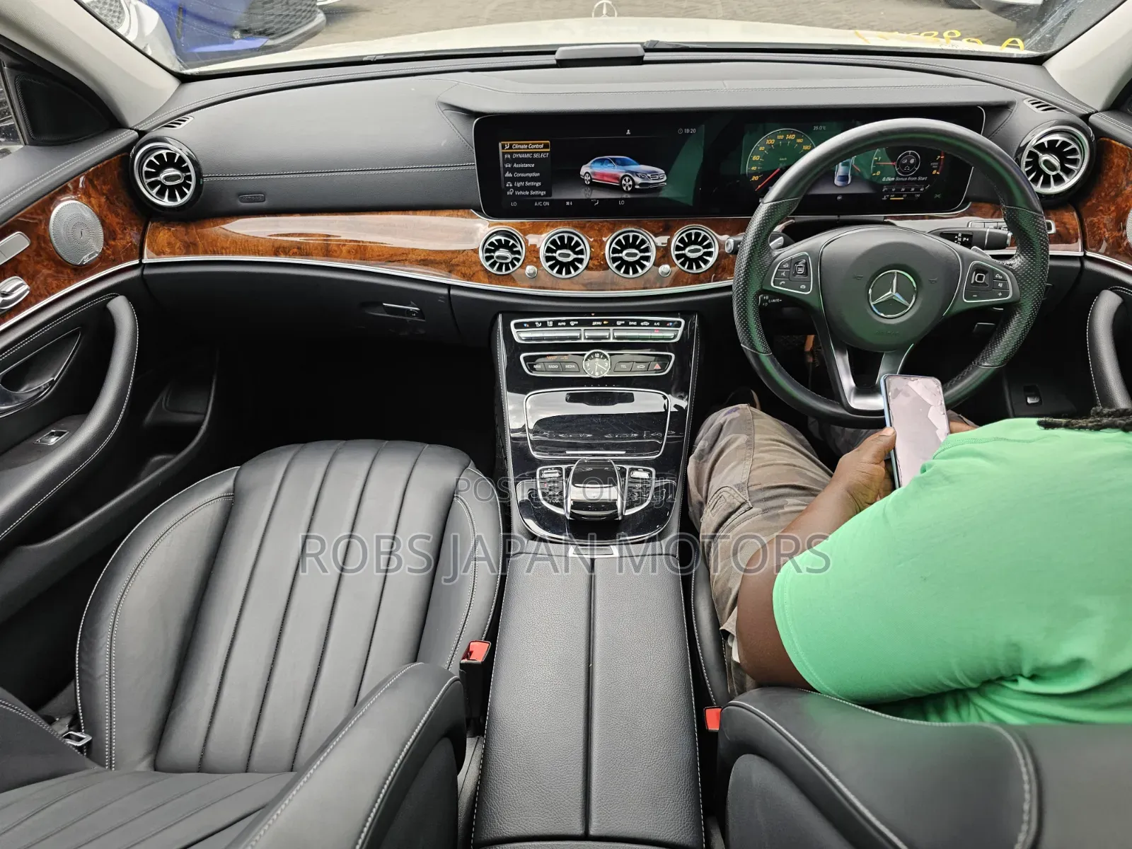 Mercedes-Benz E400 2018 Off white