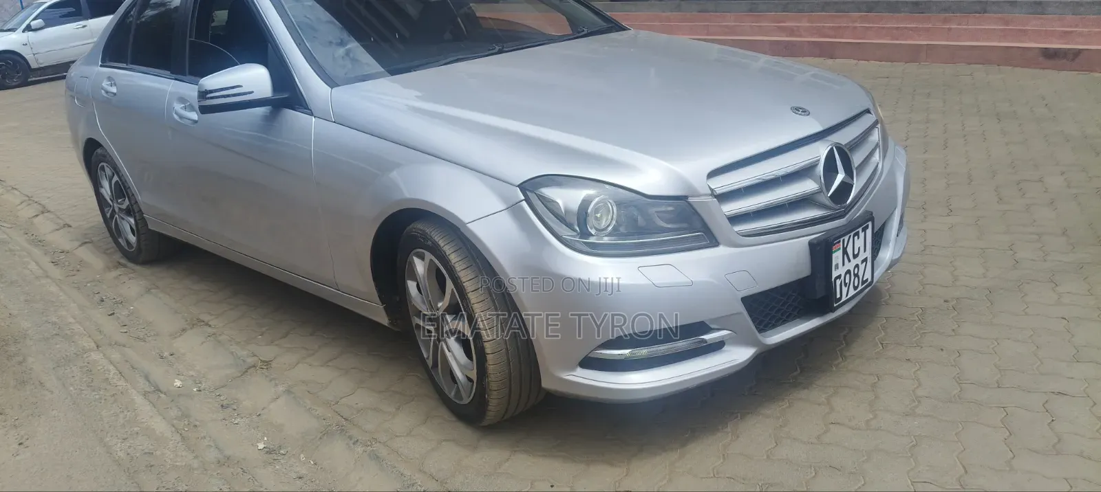 Mercedes-Benz C200 2012 Silver