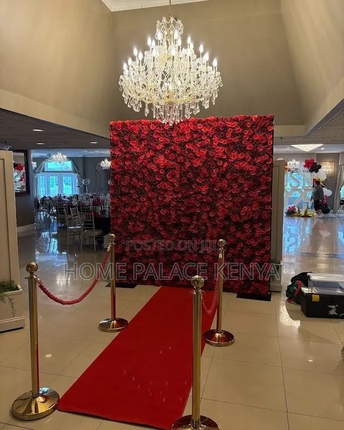 Crowd Control;Luxury Red Rope Stanchion Set With Two Gold Metal Stands