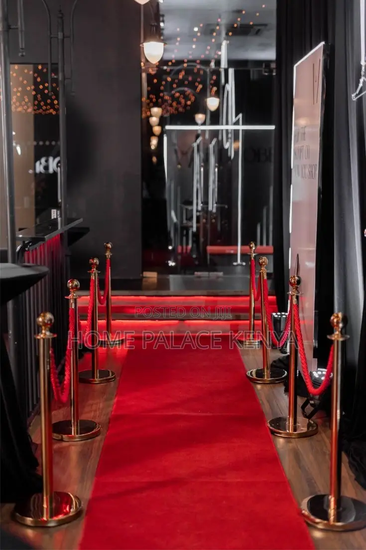 Crowd Control;Luxury Red Rope Stanchion Set With Two Gold Metal Stands