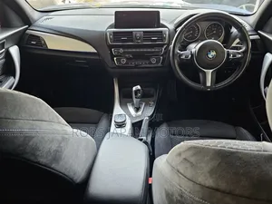 BMW 118i 2018 Blue