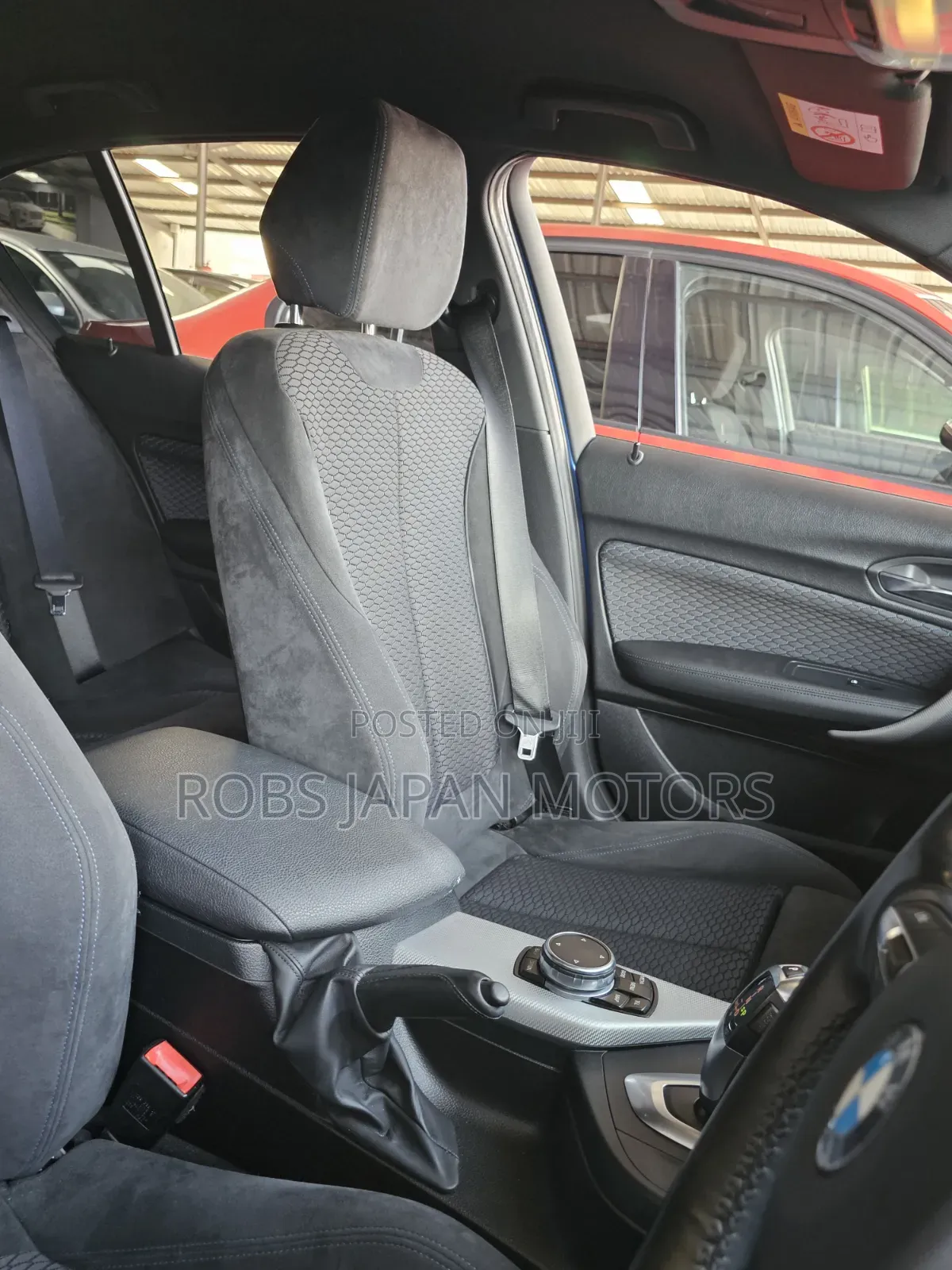 BMW 118i 2018 Blue