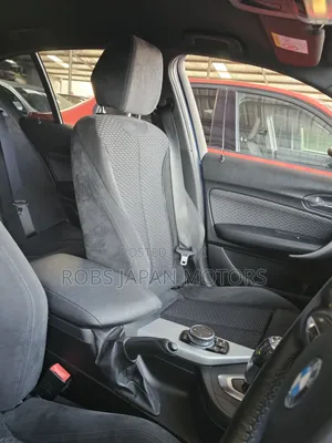 BMW 118i 2018 Blue