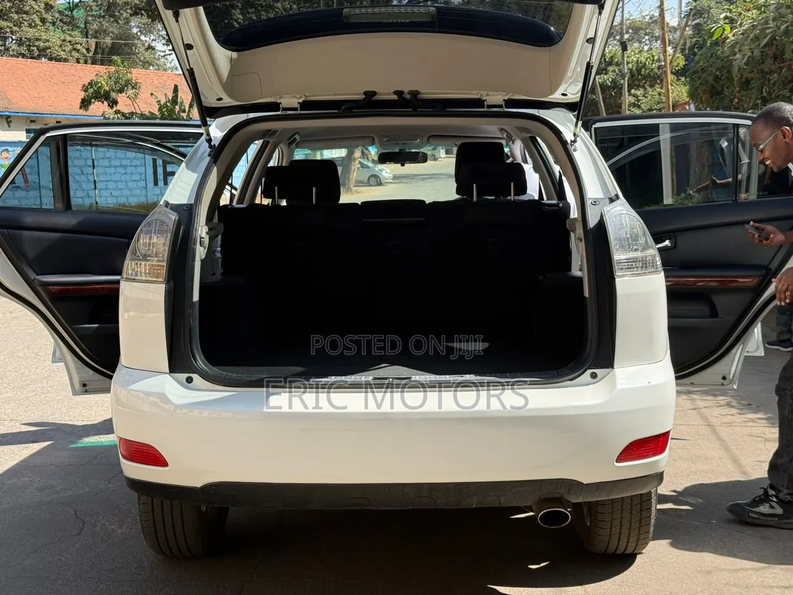 Toyota Harrier 2012 White