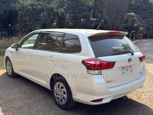 Toyota Corolla Fielder 2019 White
