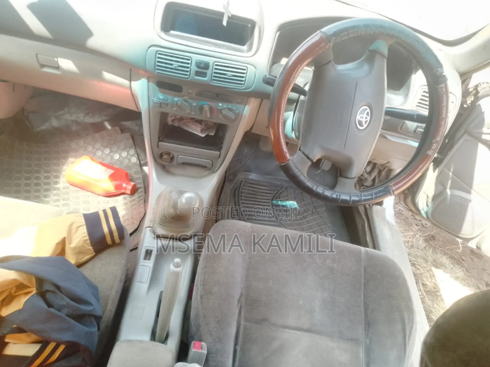 Toyota Corolla Sedan 1999 Silver