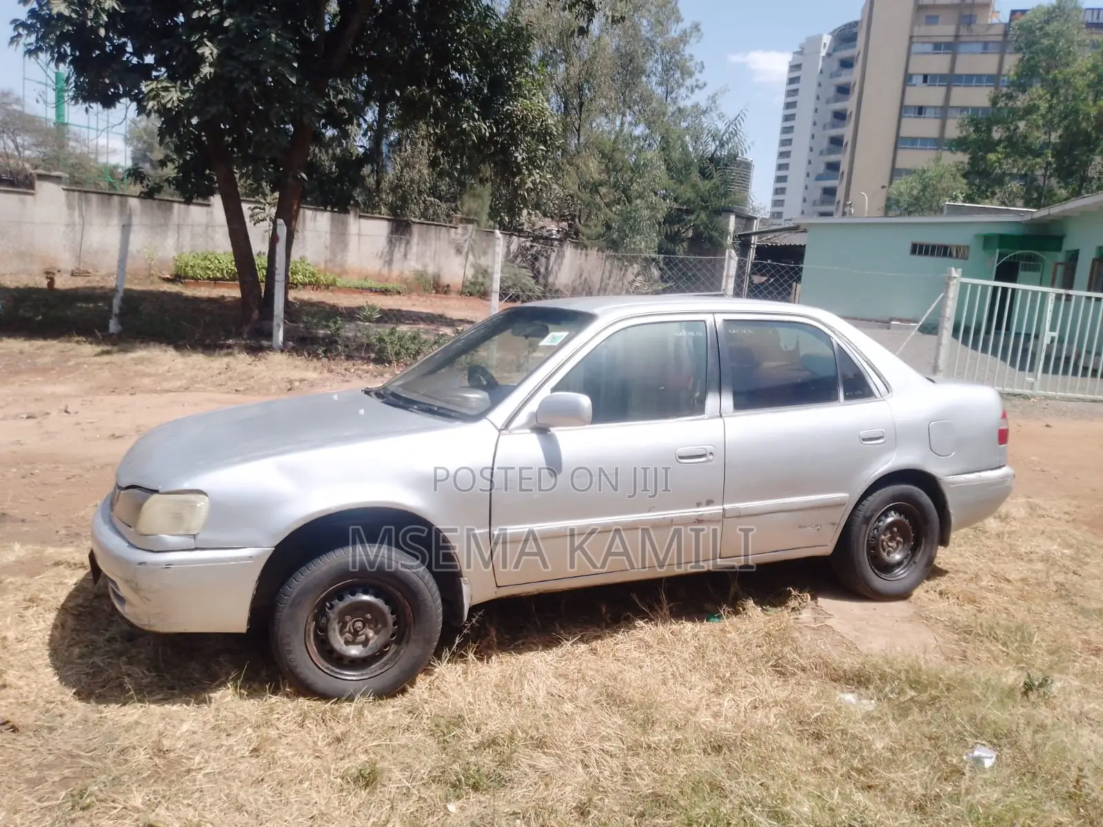 Toyota Corolla Sedan 1999 Silver